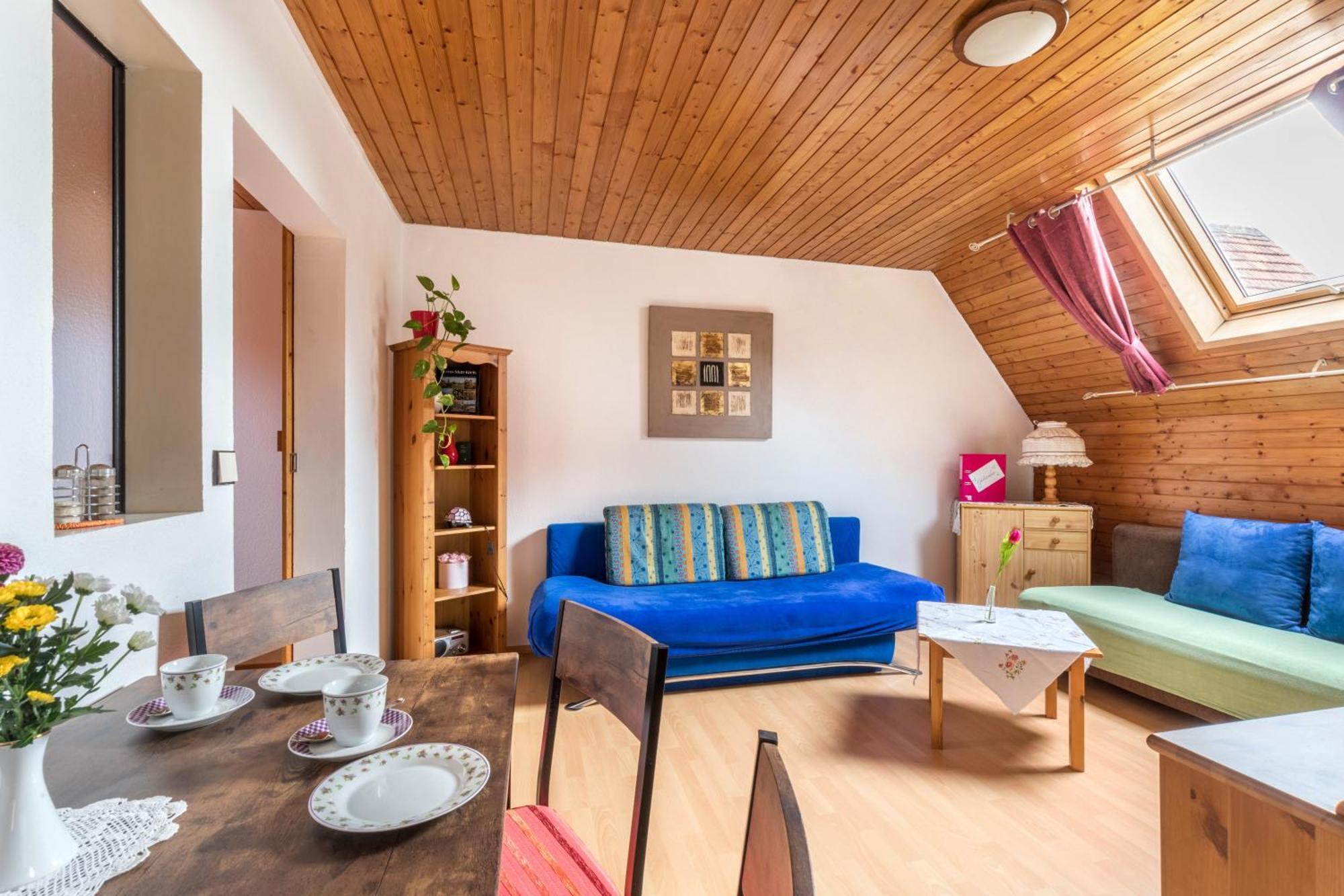 Apartmenthaus Ferienwohnungen Sila Weinstadt Kültér fotó