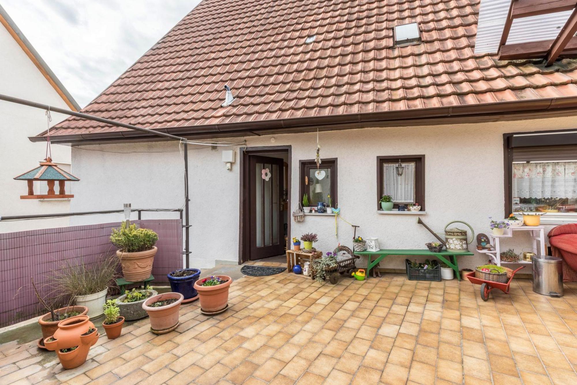 Apartmenthaus Ferienwohnungen Sila Weinstadt Kültér fotó