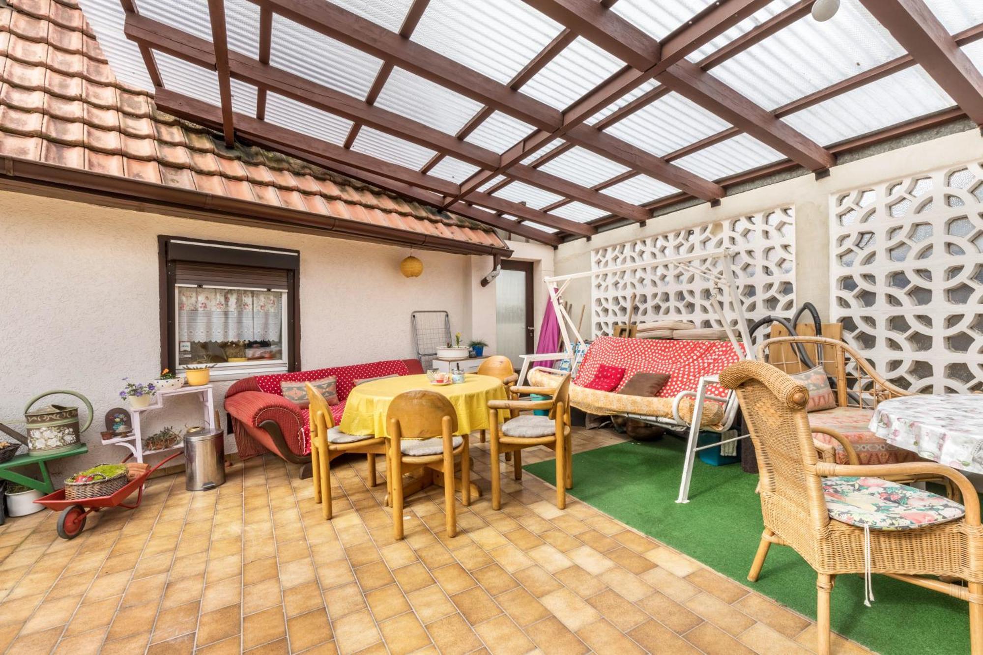 Apartmenthaus Ferienwohnungen Sila Weinstadt Kültér fotó