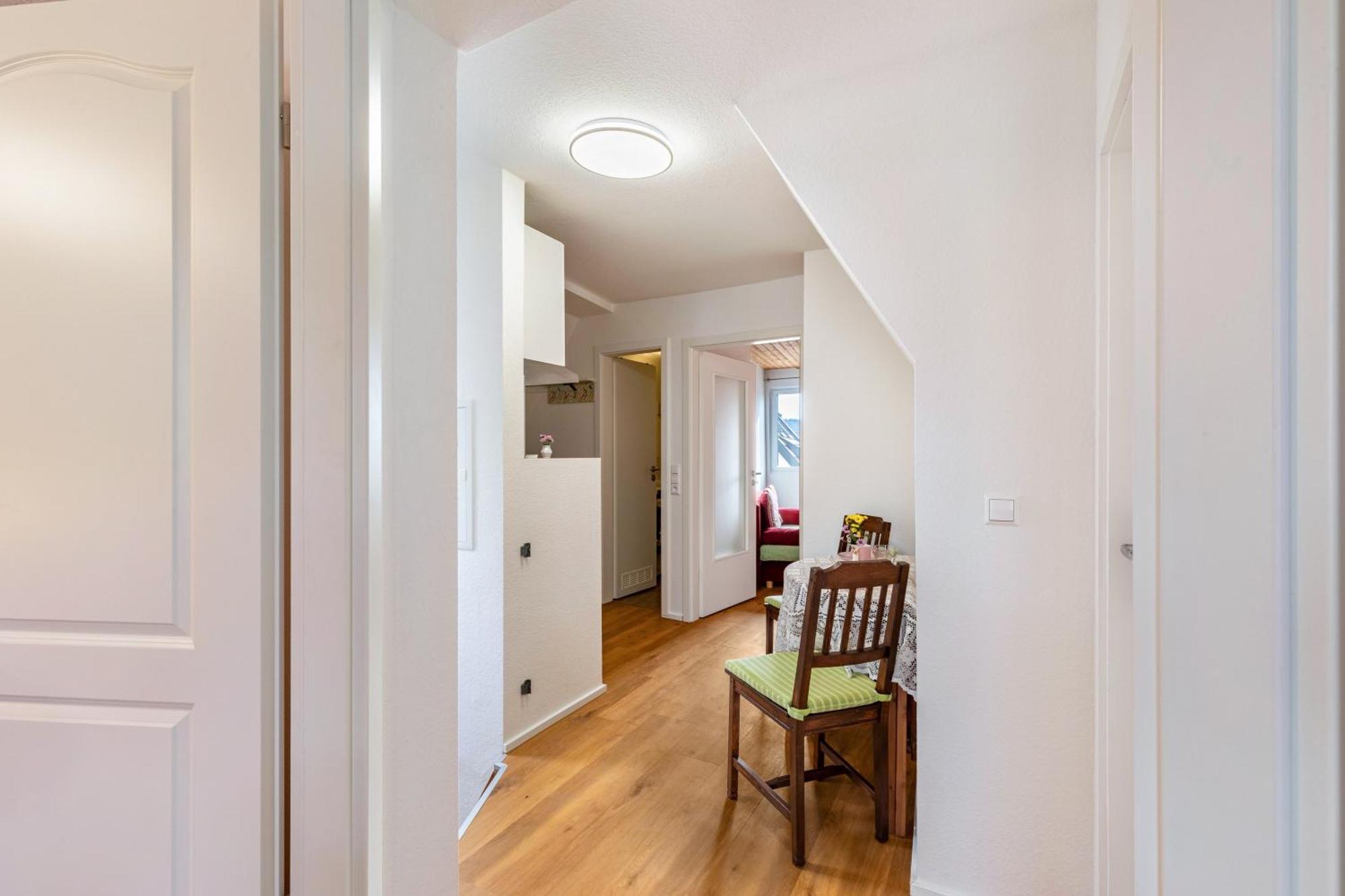 Apartmenthaus Ferienwohnungen Sila Weinstadt Kültér fotó