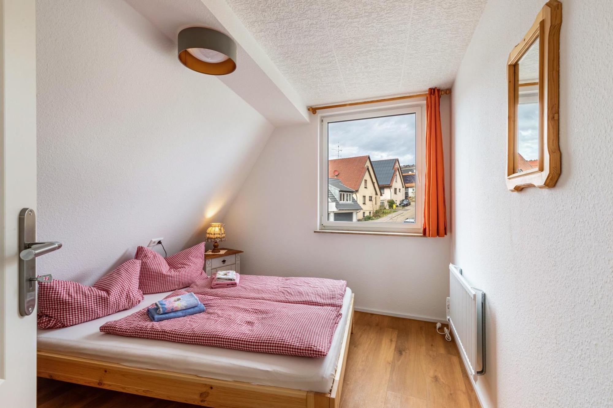 Apartmenthaus Ferienwohnungen Sila Weinstadt Kültér fotó