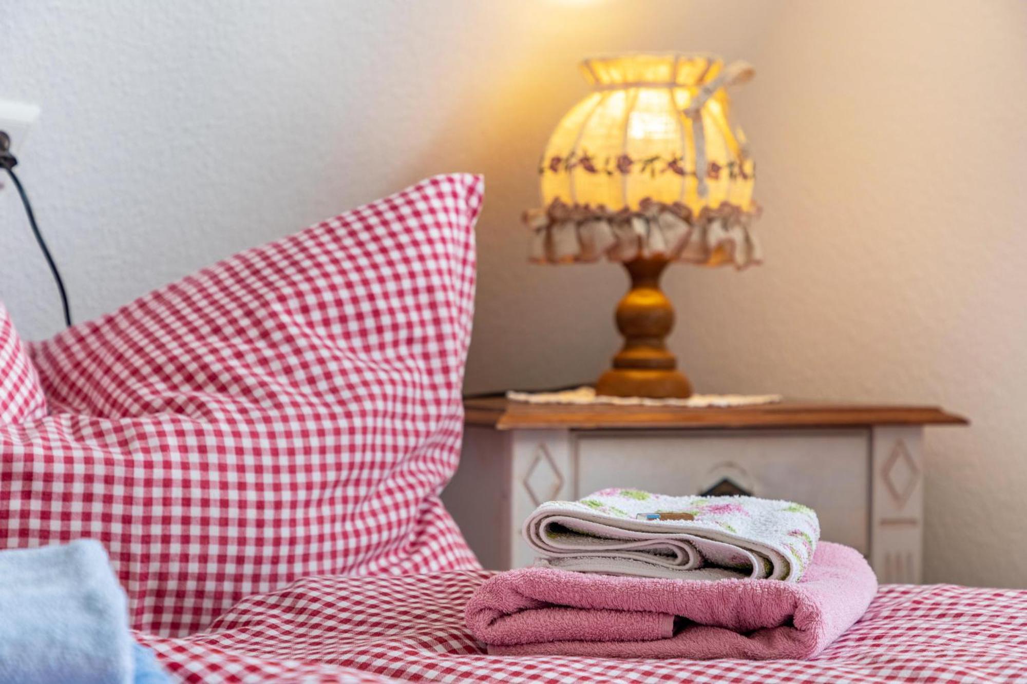 Apartmenthaus Ferienwohnungen Sila Weinstadt Kültér fotó