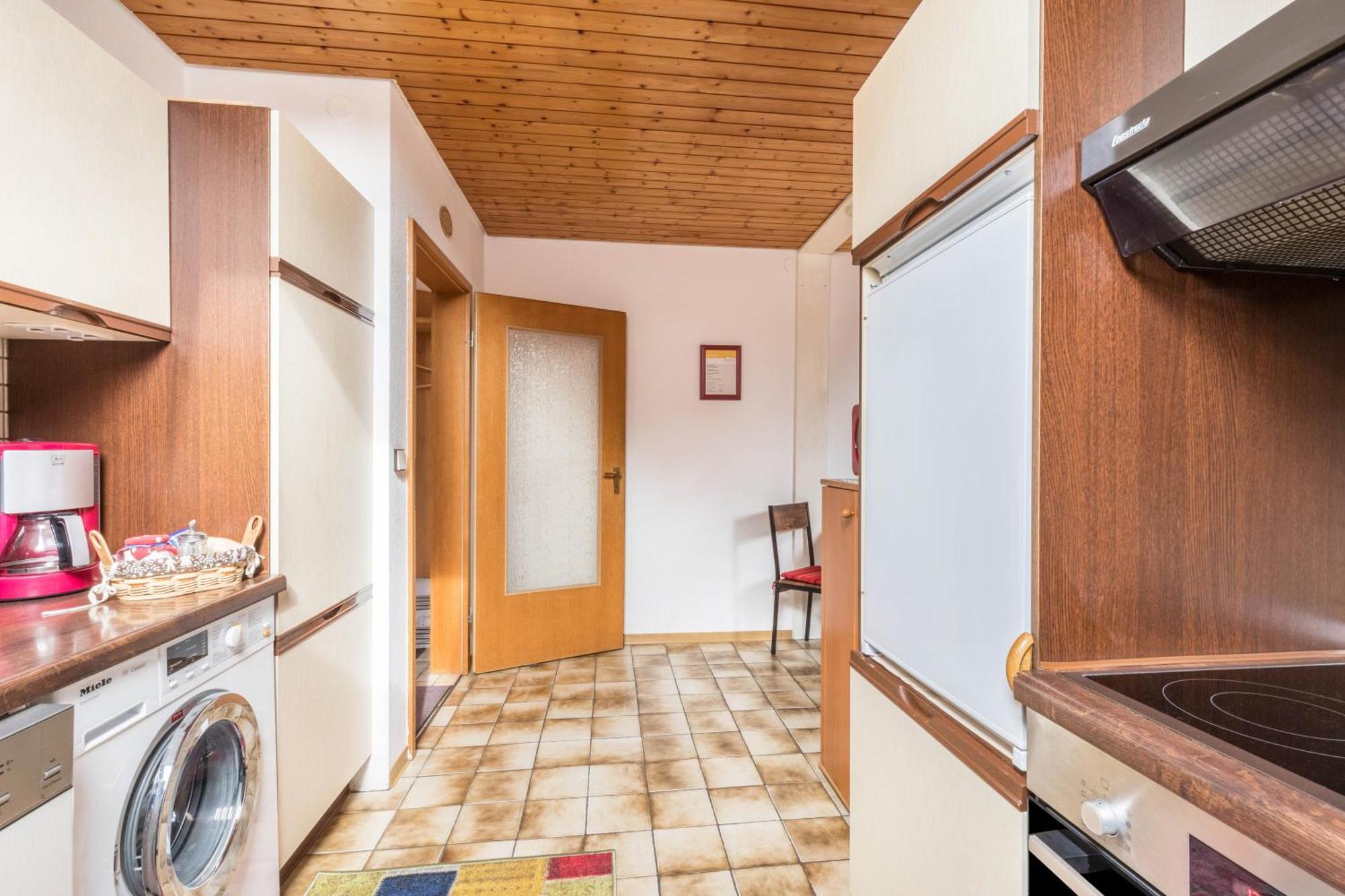 Apartmenthaus Ferienwohnungen Sila Weinstadt Kültér fotó