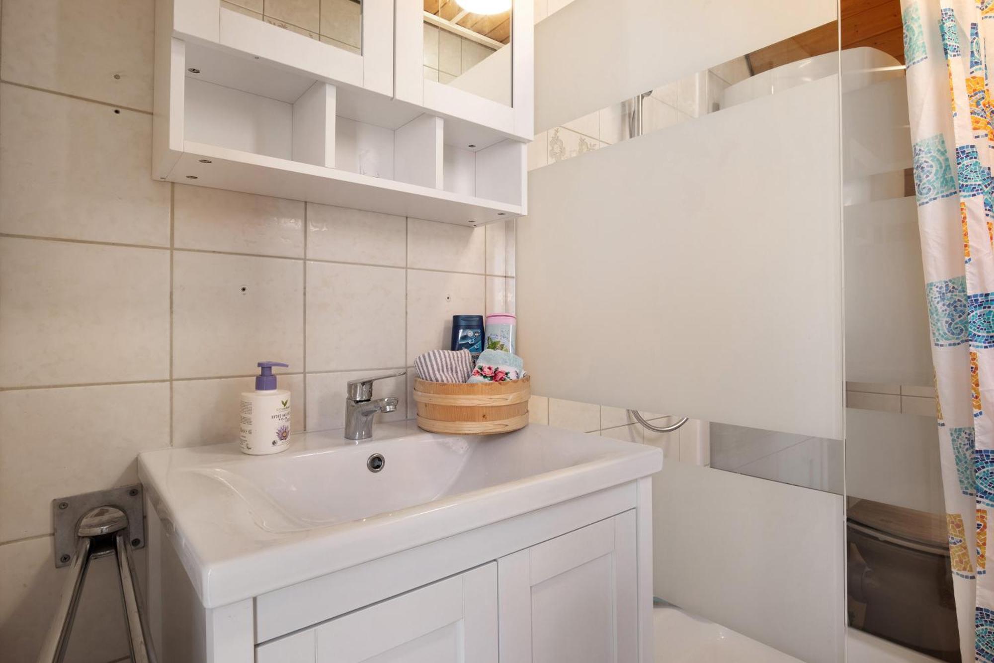 Apartmenthaus Ferienwohnungen Sila Weinstadt Kültér fotó